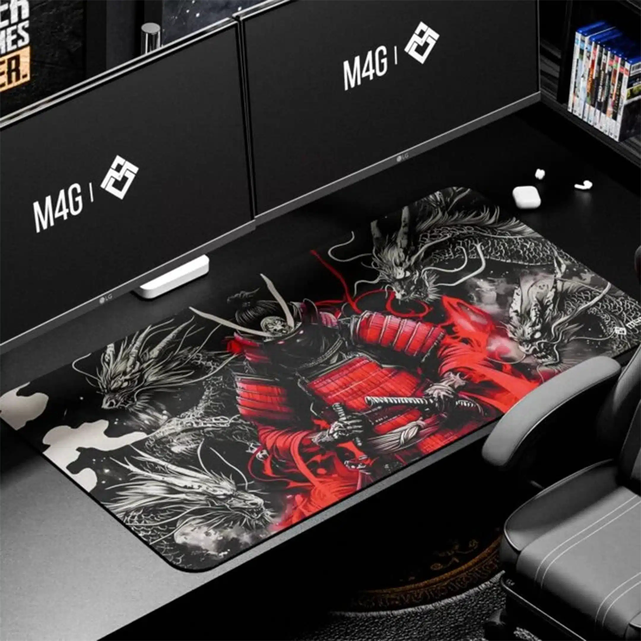 W12W4141234 M4G Mouse pad Red EV 900x400mm/4mm - Image 1