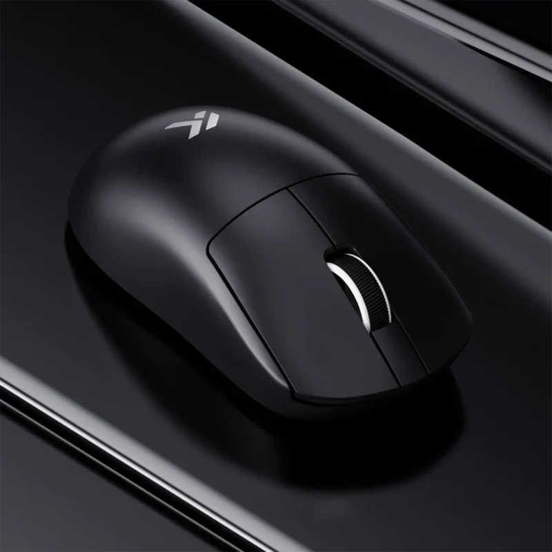 MCHOSE A7 V2 Ultra mouse side profile ergonomic shape